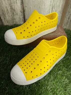 Native Jefferson Yellow Slip On Kid Youth Shoes J2